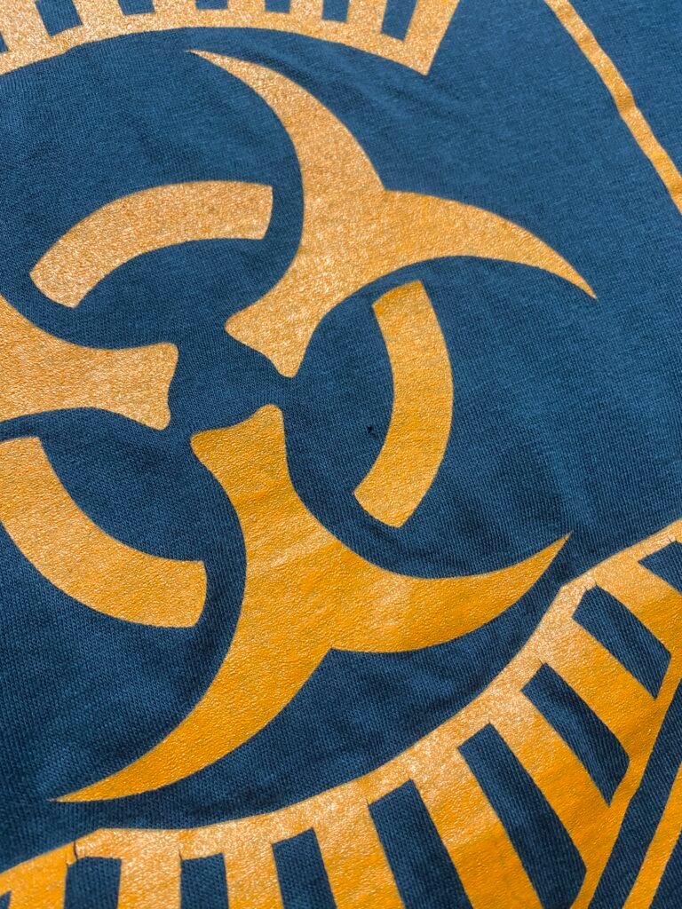 Vintage 1996 Biohazard - Mata Leao T-Shirt