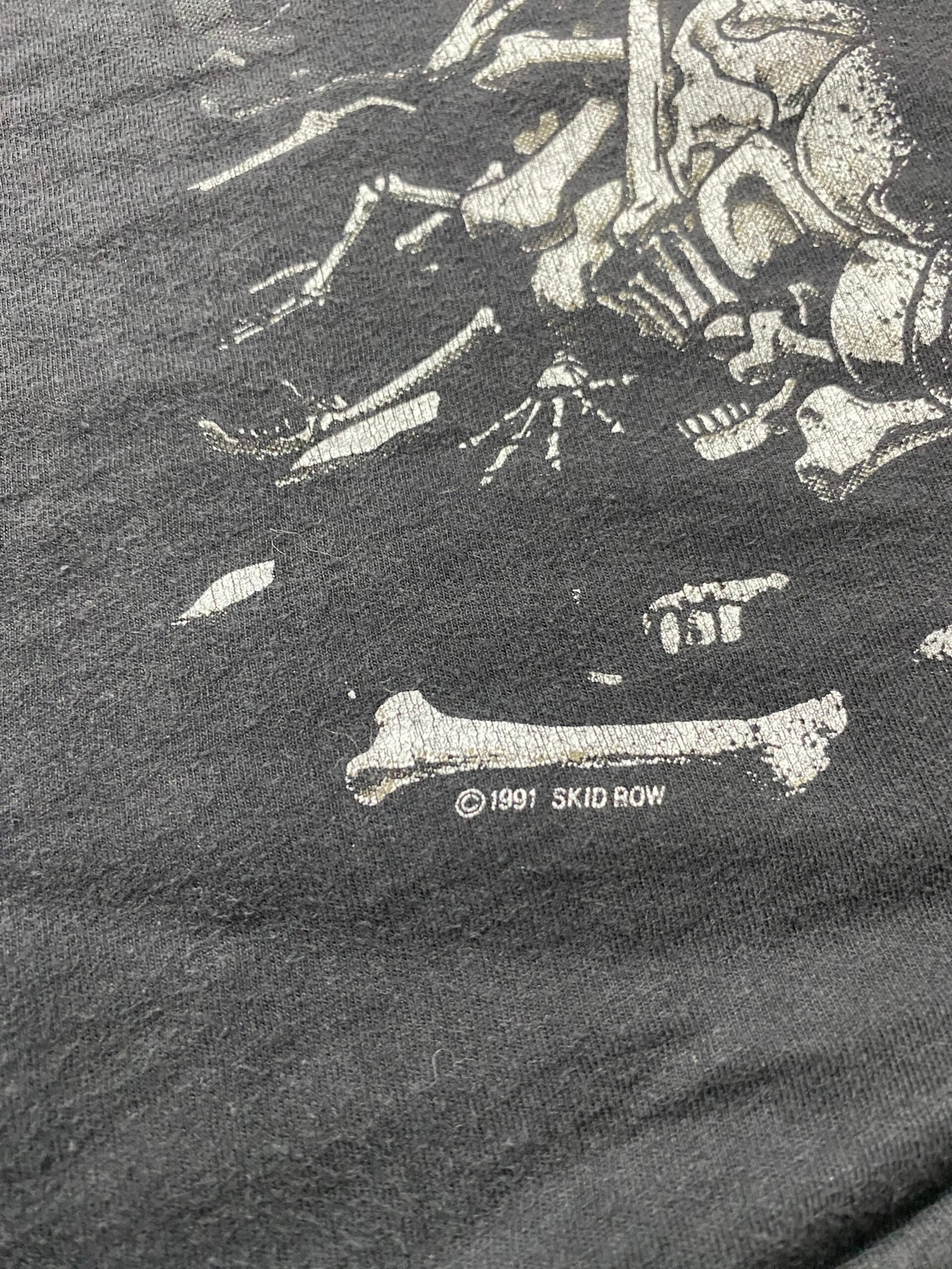 Vintage 1991 Skid Row - Slave To The Grind T-Shirt - Image 6