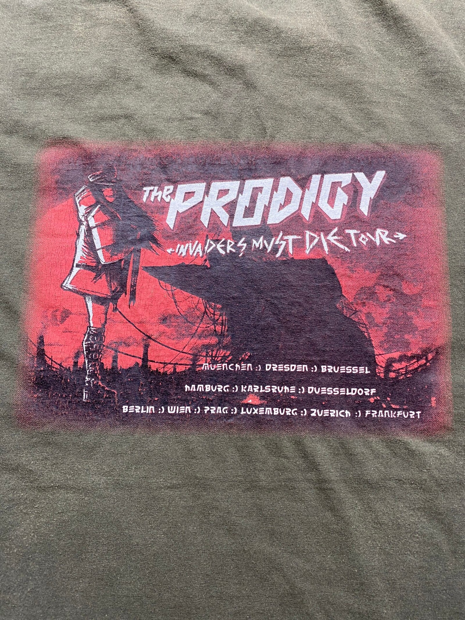 Vintage 2009 The Prodigy - Invaders Must Die T-Shirt - Image 3