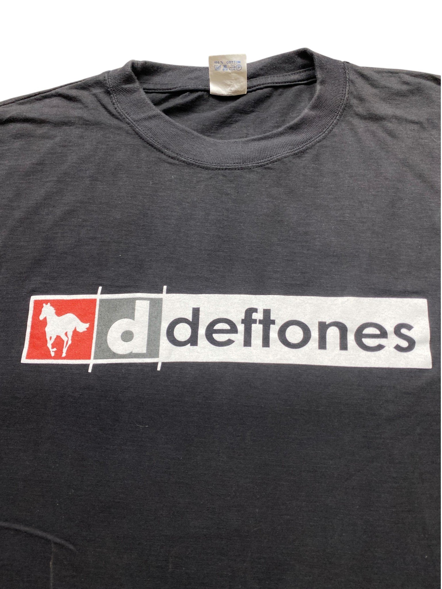Vintage 2000 Deftones - White Pony T-Shirt - Image 3