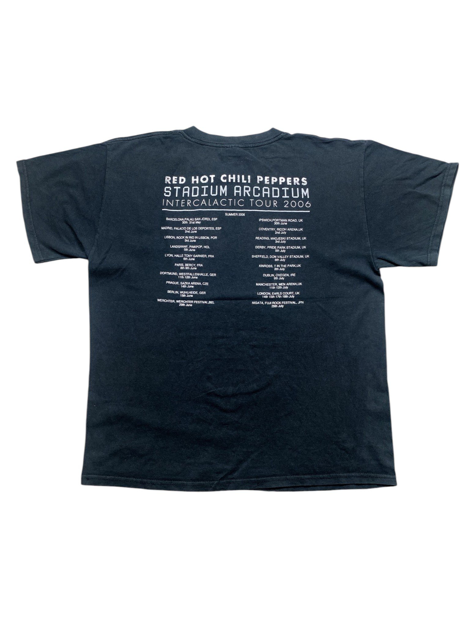 Vintage 2006 Red Hot Chili Peppers Stadium Arcadium Intercalactic Tour T-Shirt back