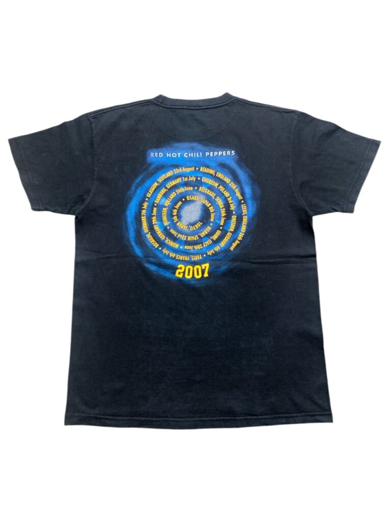 Vintage 2007 Red Hot Chili Peppers Stadium Arcadium Europe Tour T-Shirt back