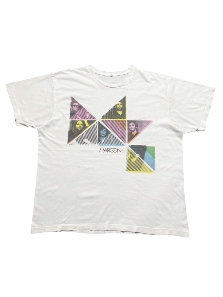 Vintage 2011 Maroon 5 Tour 2011 T-Shirt front